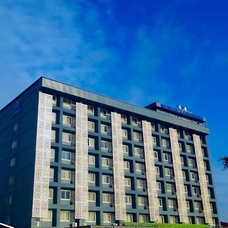Sm Tower Hotel And Convention Berau Tanjung Redep Kültér fotó