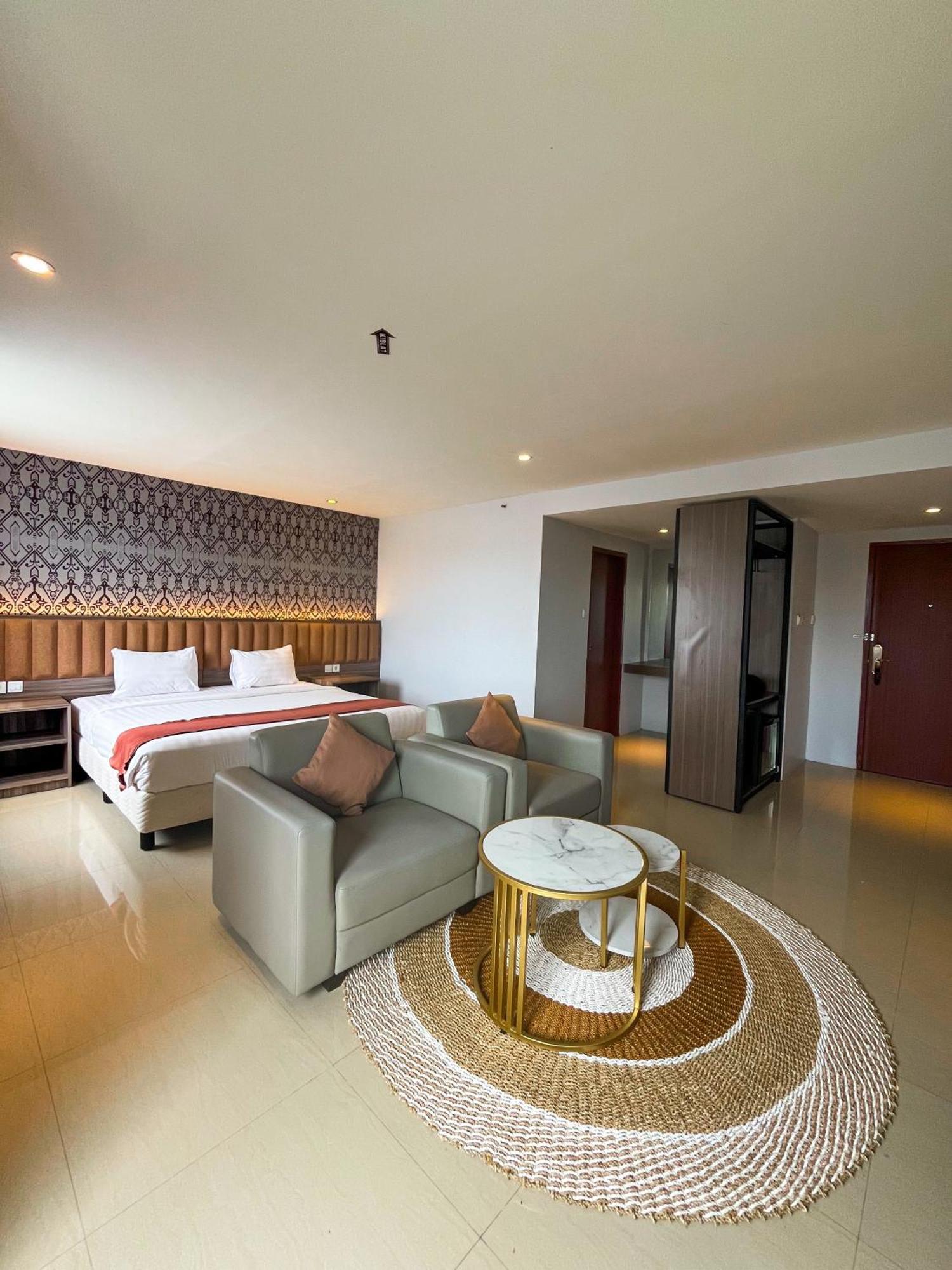 Sm Tower Hotel And Convention Berau Tanjung Redep Kültér fotó