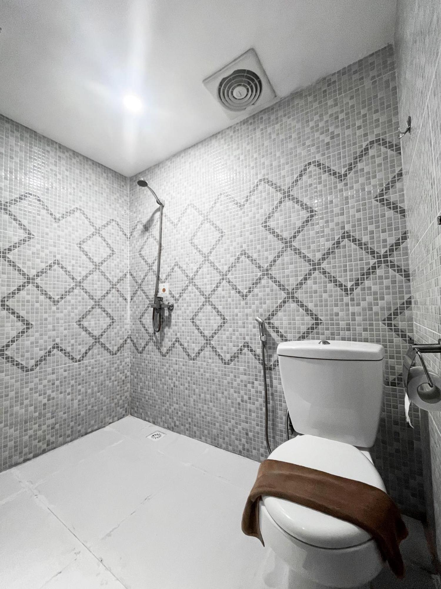 Sm Tower Hotel And Convention Berau Tanjung Redep Kültér fotó